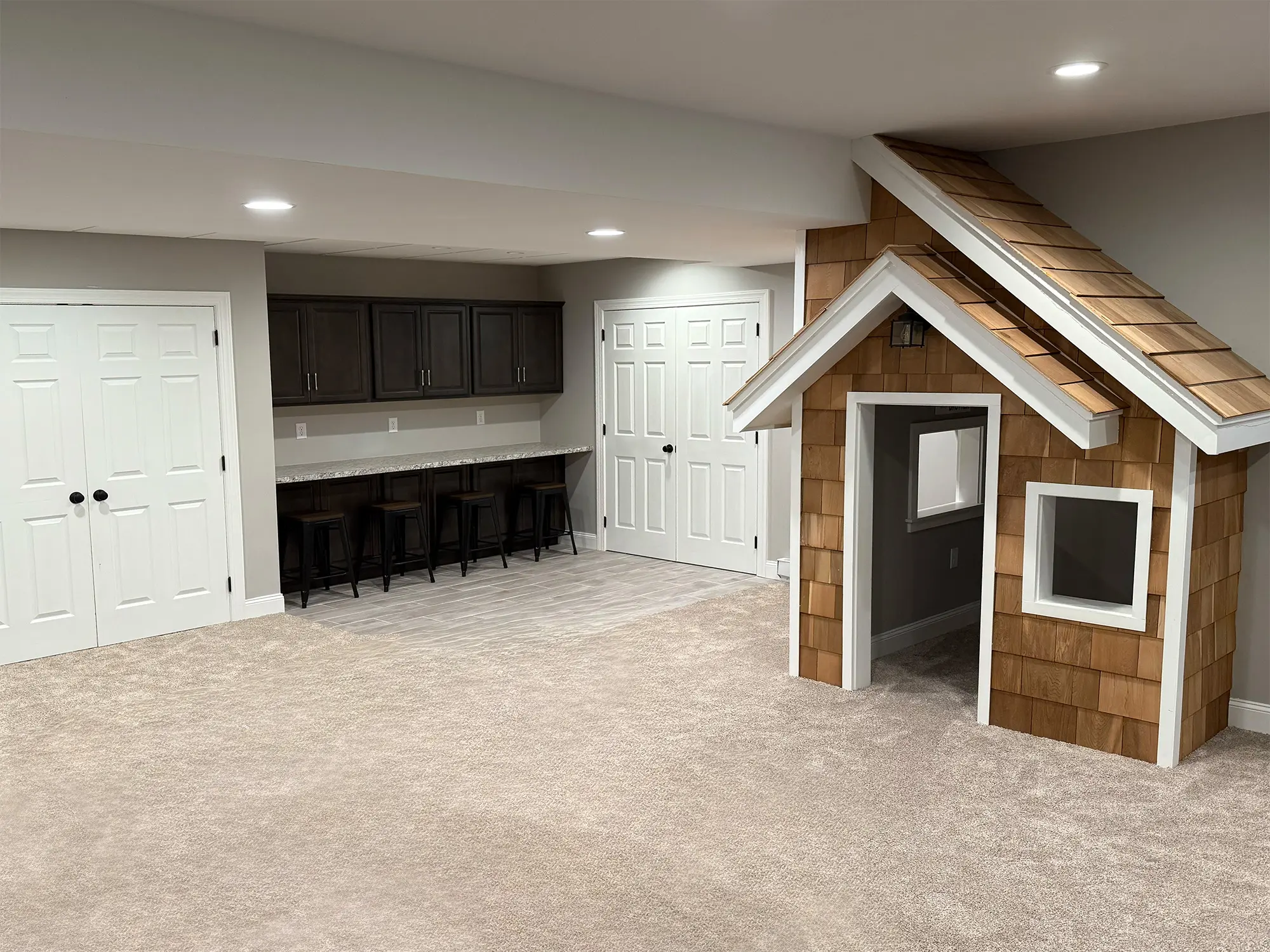 Modern kitchen renovation with luxury finishes